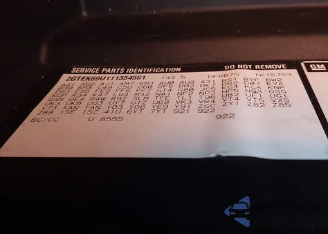 2001 GMC Sierra 1500 C3 из США, поврежденный, VIN 2GTEK69U111354561